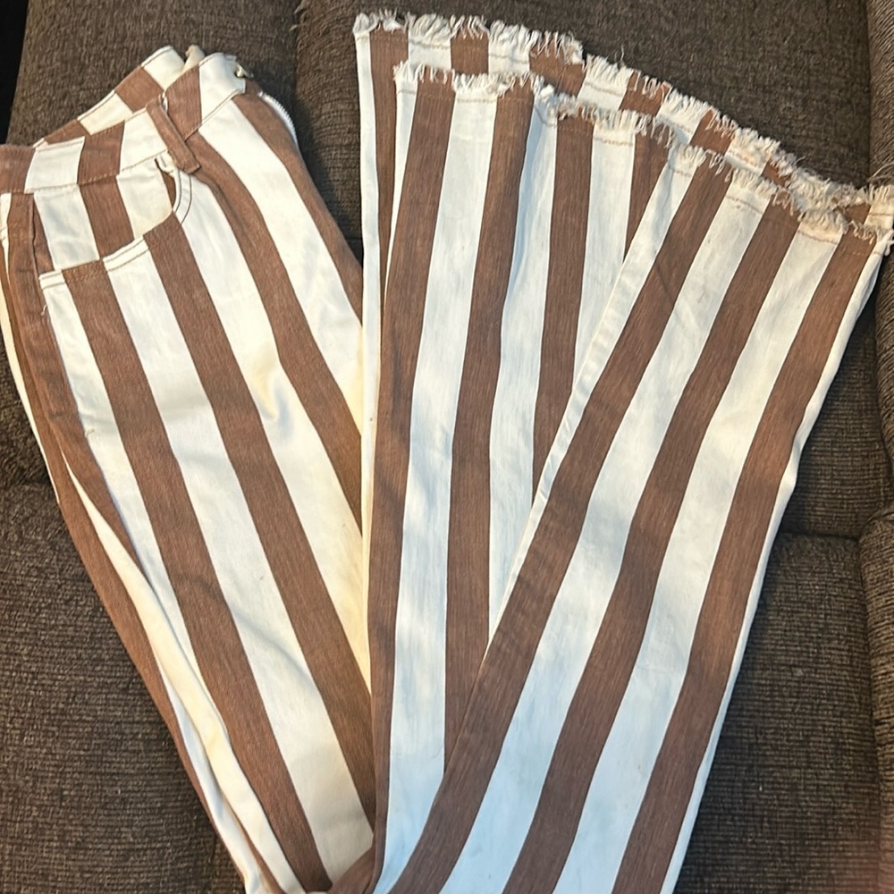 Wide flare pants size 4